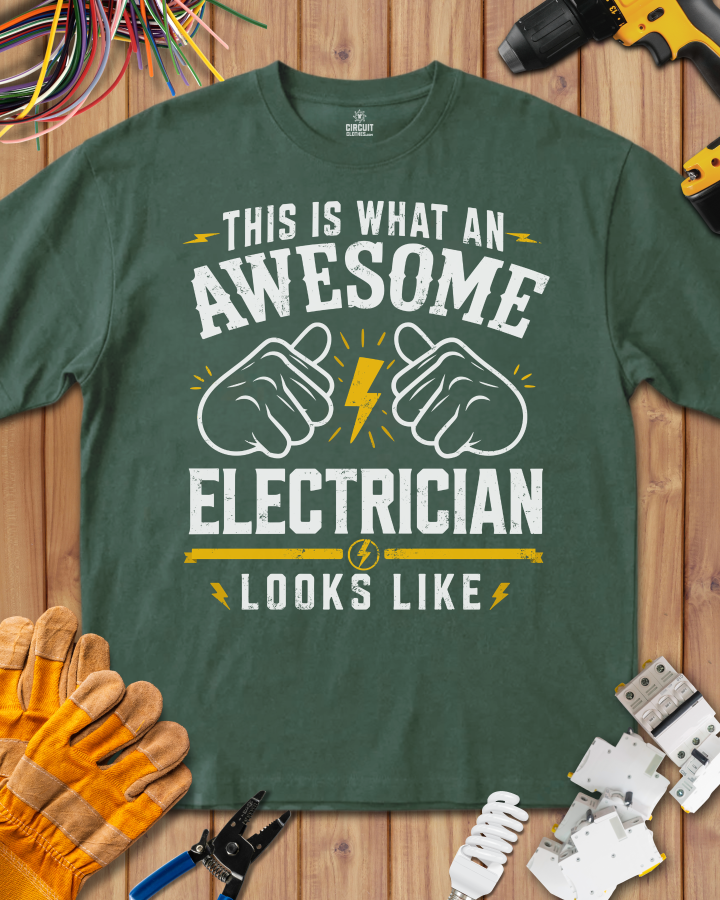 This is What an Awesome Electrician looks like T-shirt