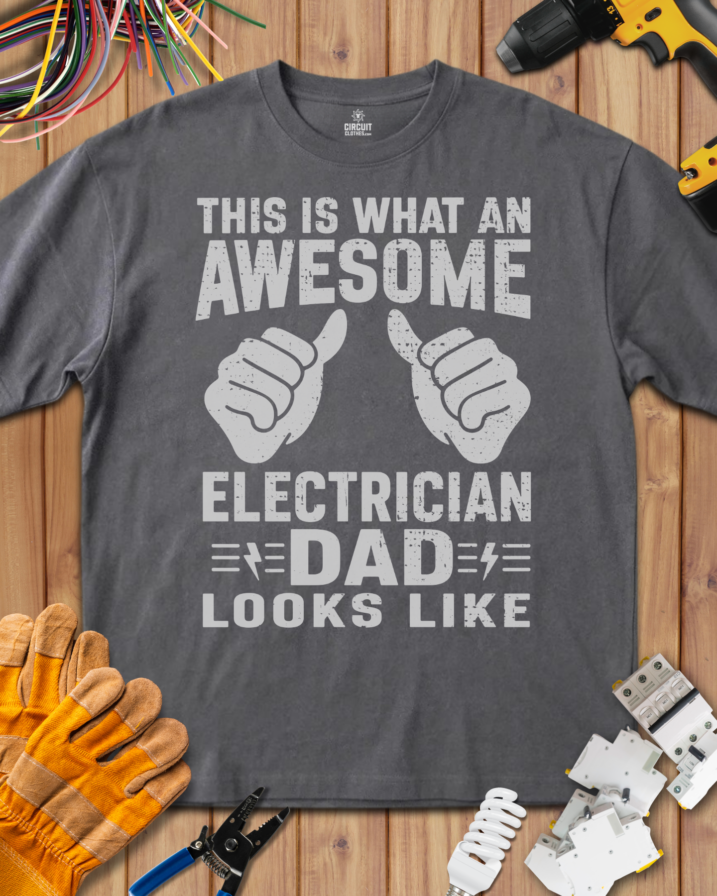 Awesome Electrician Dad Look LikeT-shirt