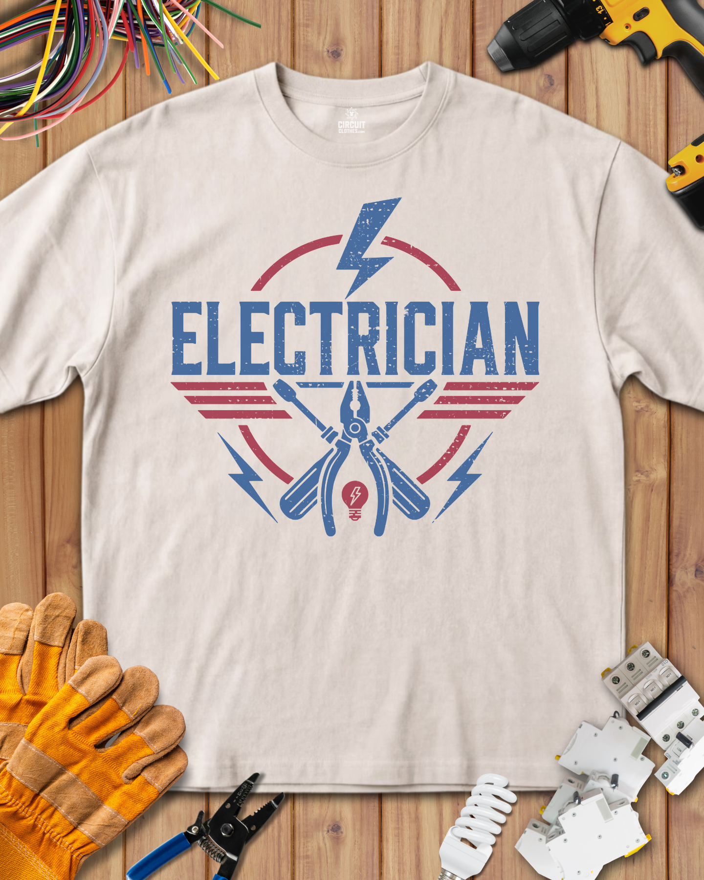 Cool USA Style Electrician T-shirt